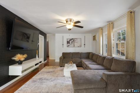 10 Brook Drive New Fairfield CT 06812