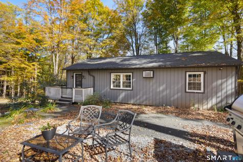 10 Brook Drive New Fairfield CT 06812