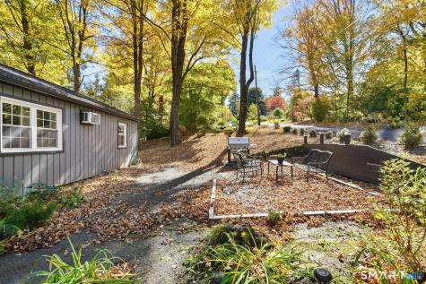10 Brook Drive New Fairfield CT 06812