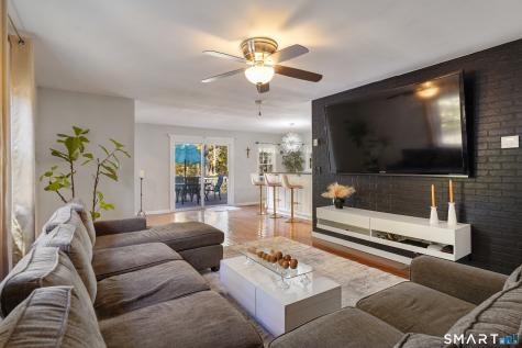 10 Brook Drive New Fairfield CT 06812