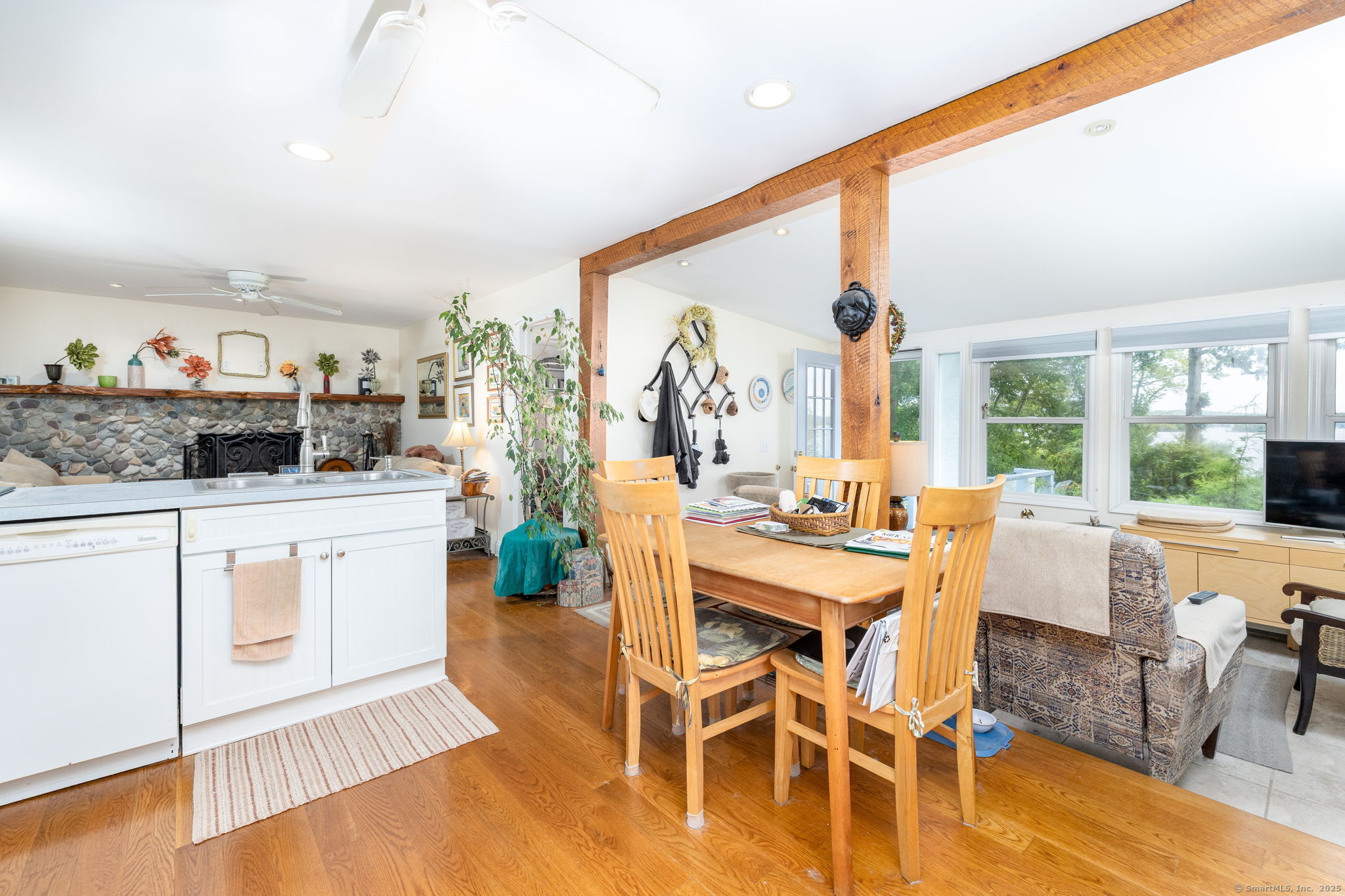 2 Raymond Road East Hampton CT 06424