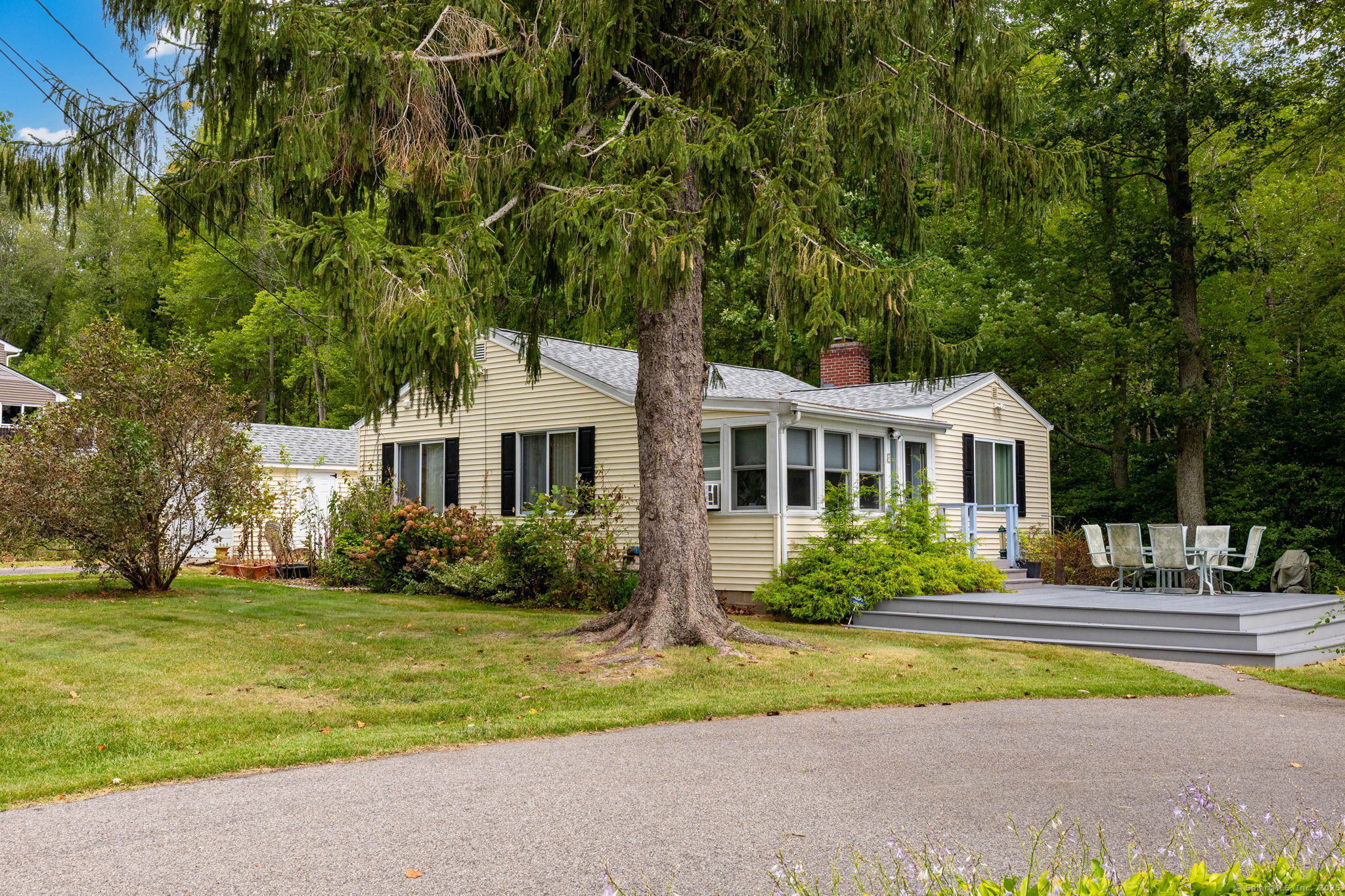 2 Raymond Road East Hampton CT 06424