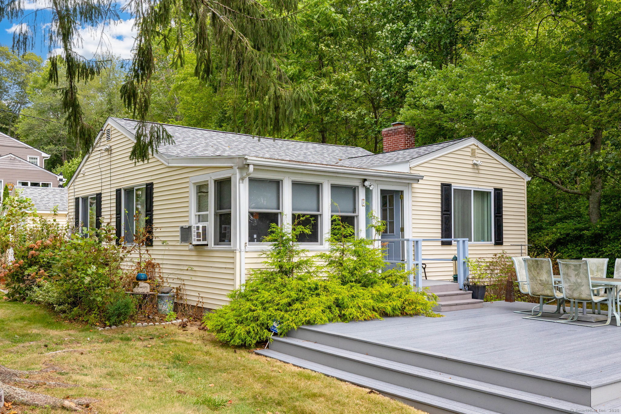 2 Raymond Road East Hampton CT 06424