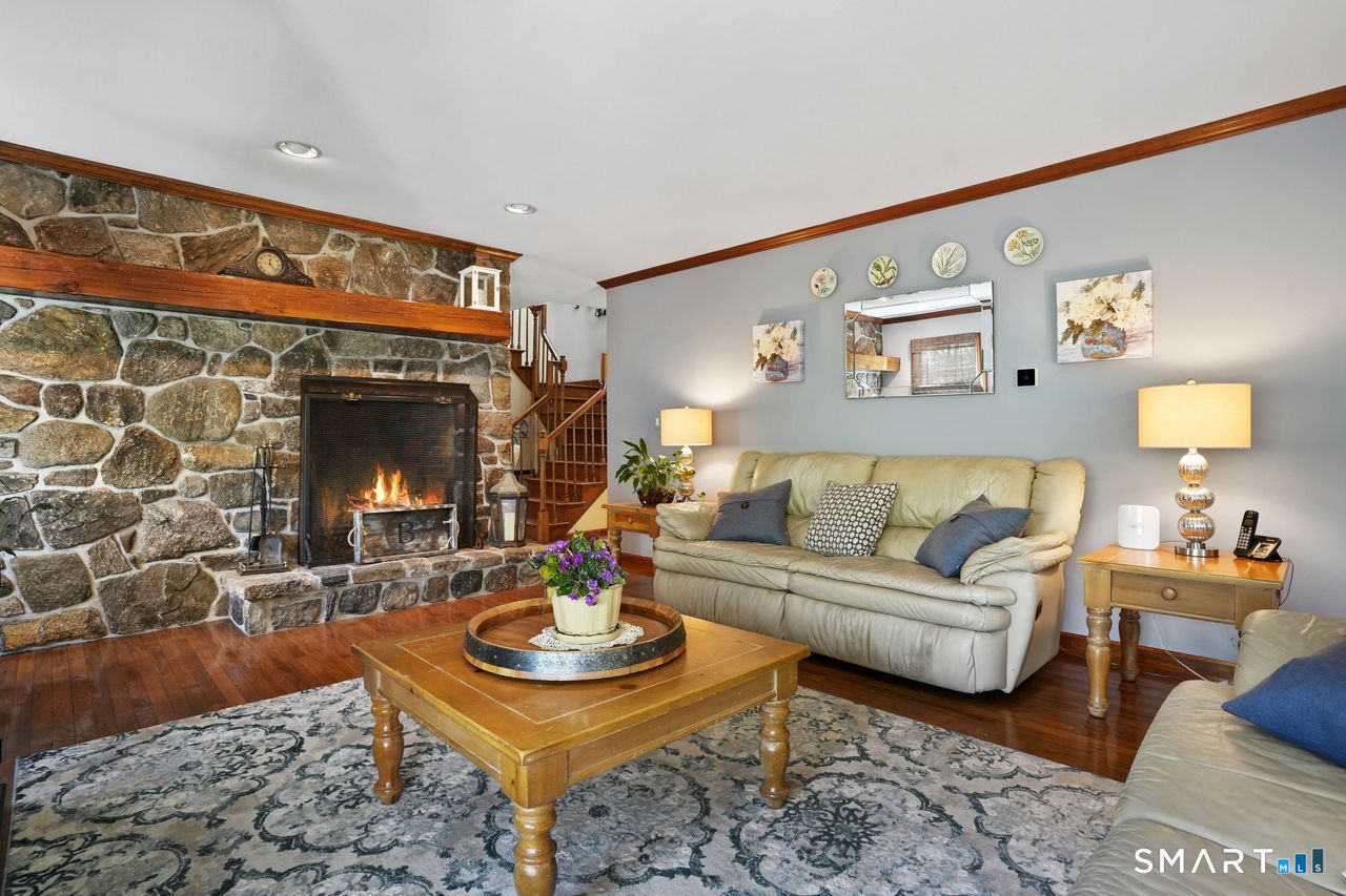 117 Rolling Hills Drive Oxford CT 06478