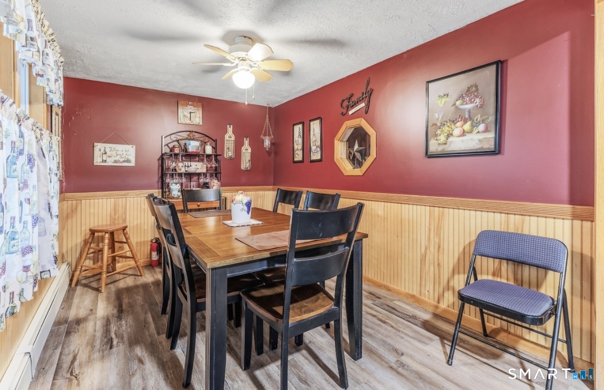 17 Trinity Lane Windsor Locks CT 06096