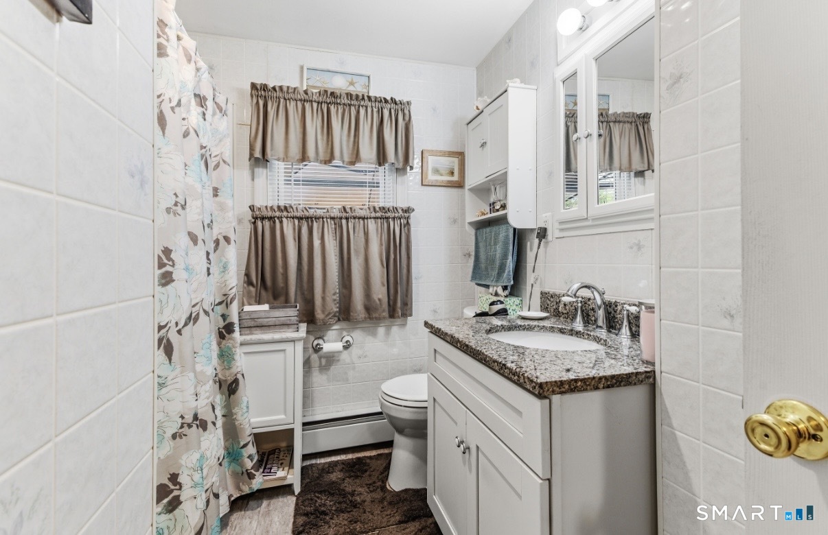 17 Trinity Lane Windsor Locks CT 06096