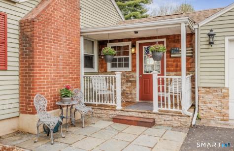 17 Trinity Lane Windsor Locks CT 06096