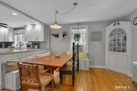 17 Trumbull Place North Haven CT 06473