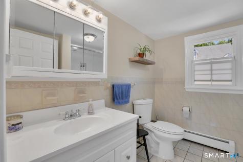 17 Trumbull Place North Haven CT 06473
