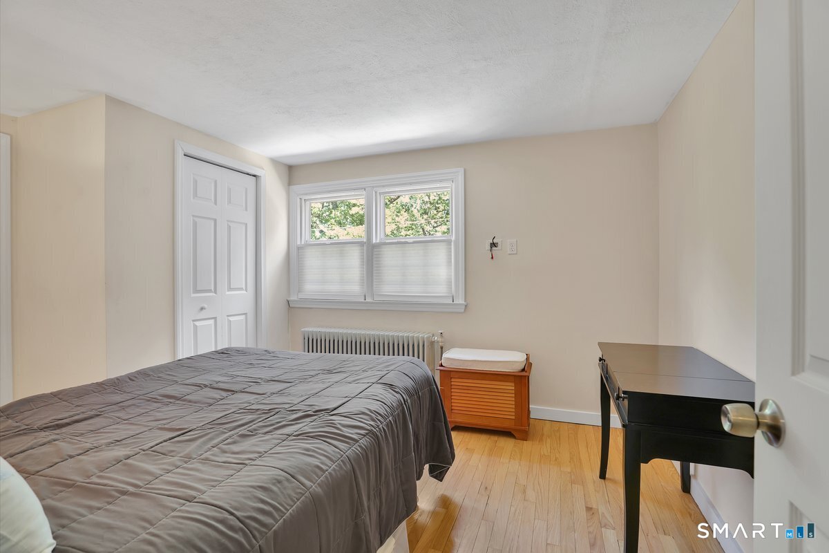 17 Trumbull Place North Haven CT 06473