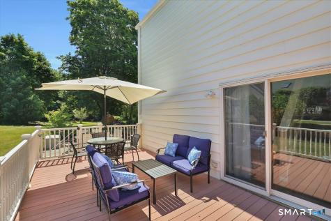 17 Trumbull Place North Haven CT 06473