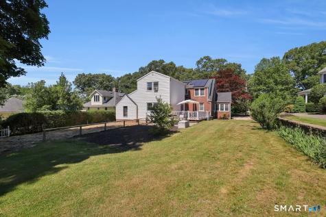 17 Trumbull Place North Haven CT 06473