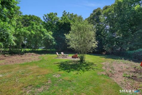 17 Trumbull Place North Haven CT 06473