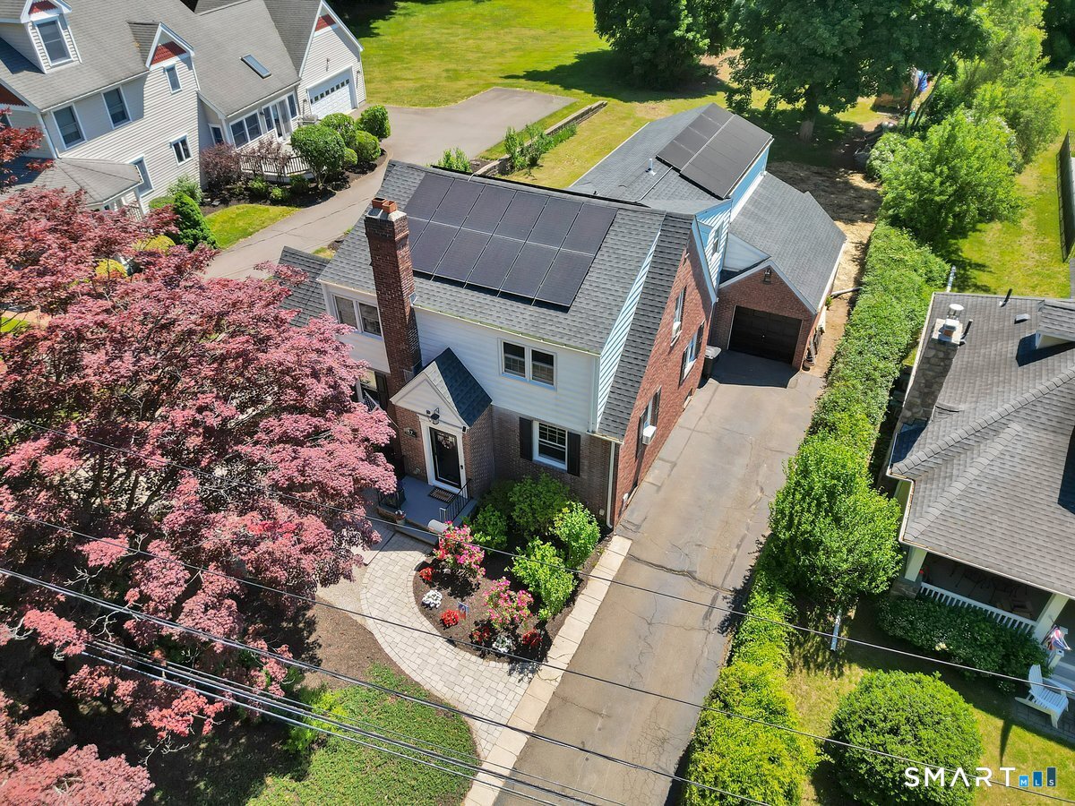 17 Trumbull Place North Haven CT 06473