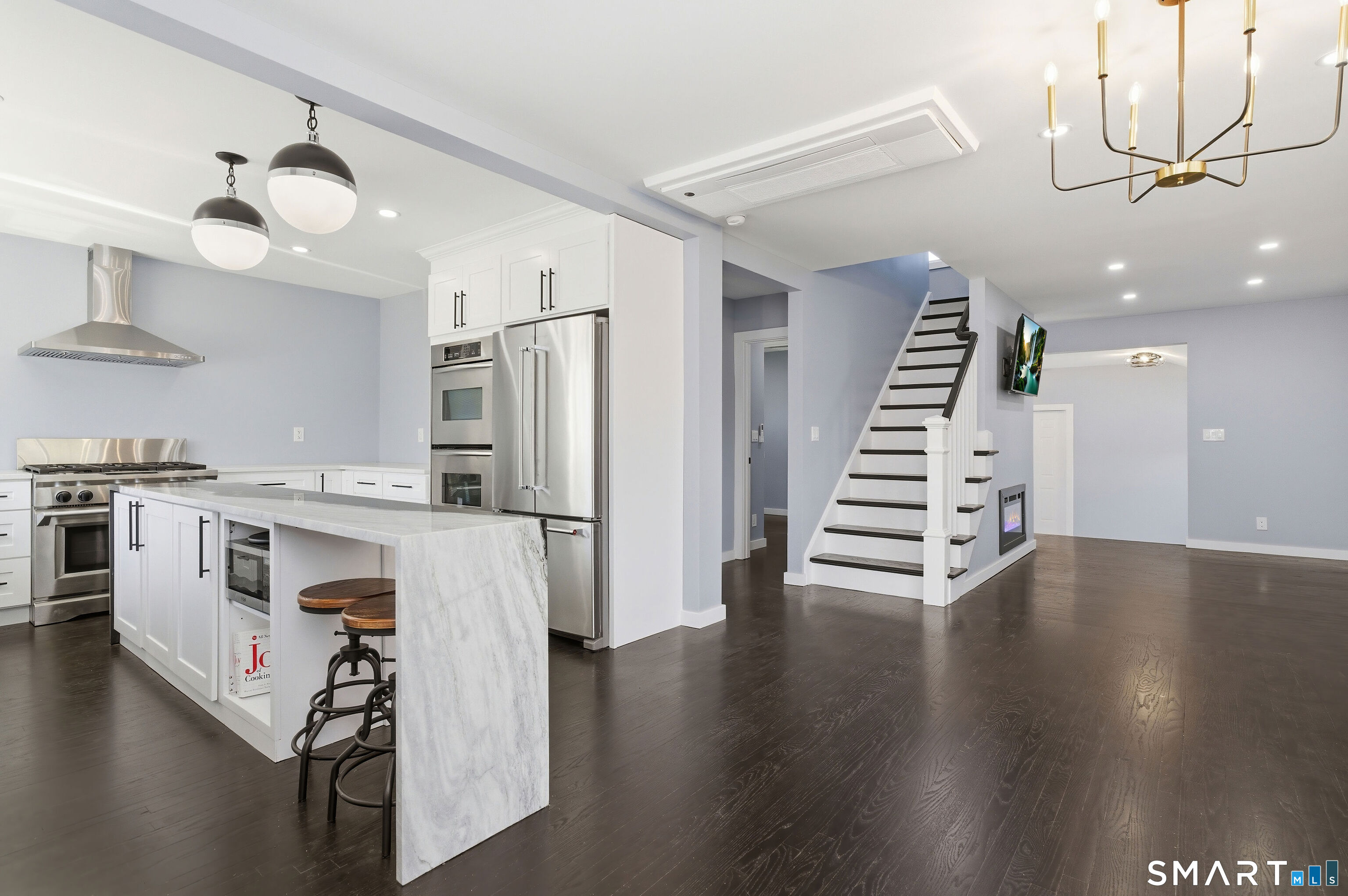 21 Deepwood Drive Manchester CT 06040