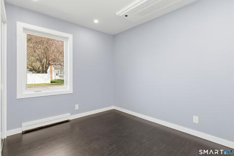 21 Deepwood Drive Manchester CT 06040