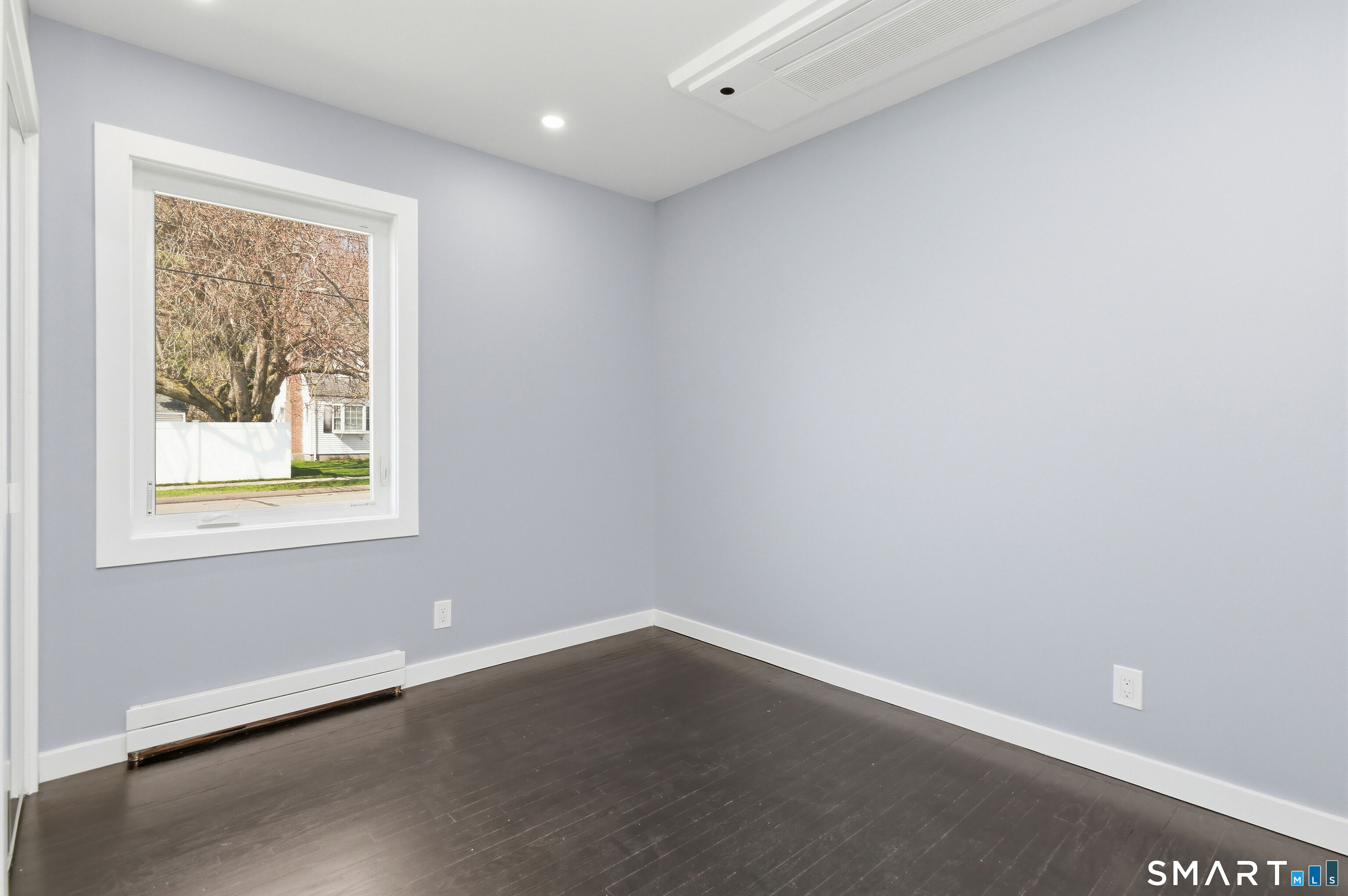 21 Deepwood Drive Manchester CT 06040