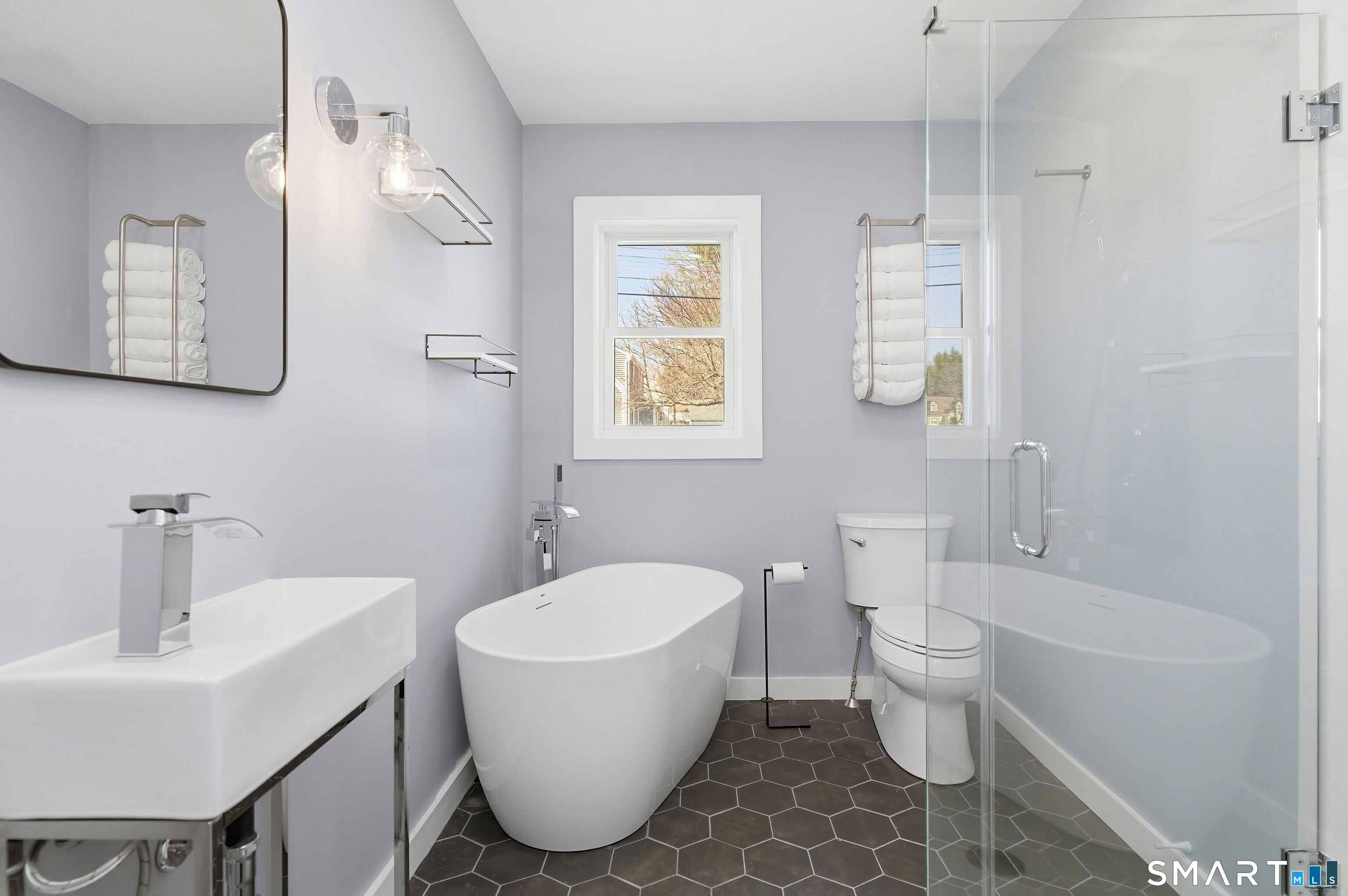 21 Deepwood Drive Manchester CT 06040