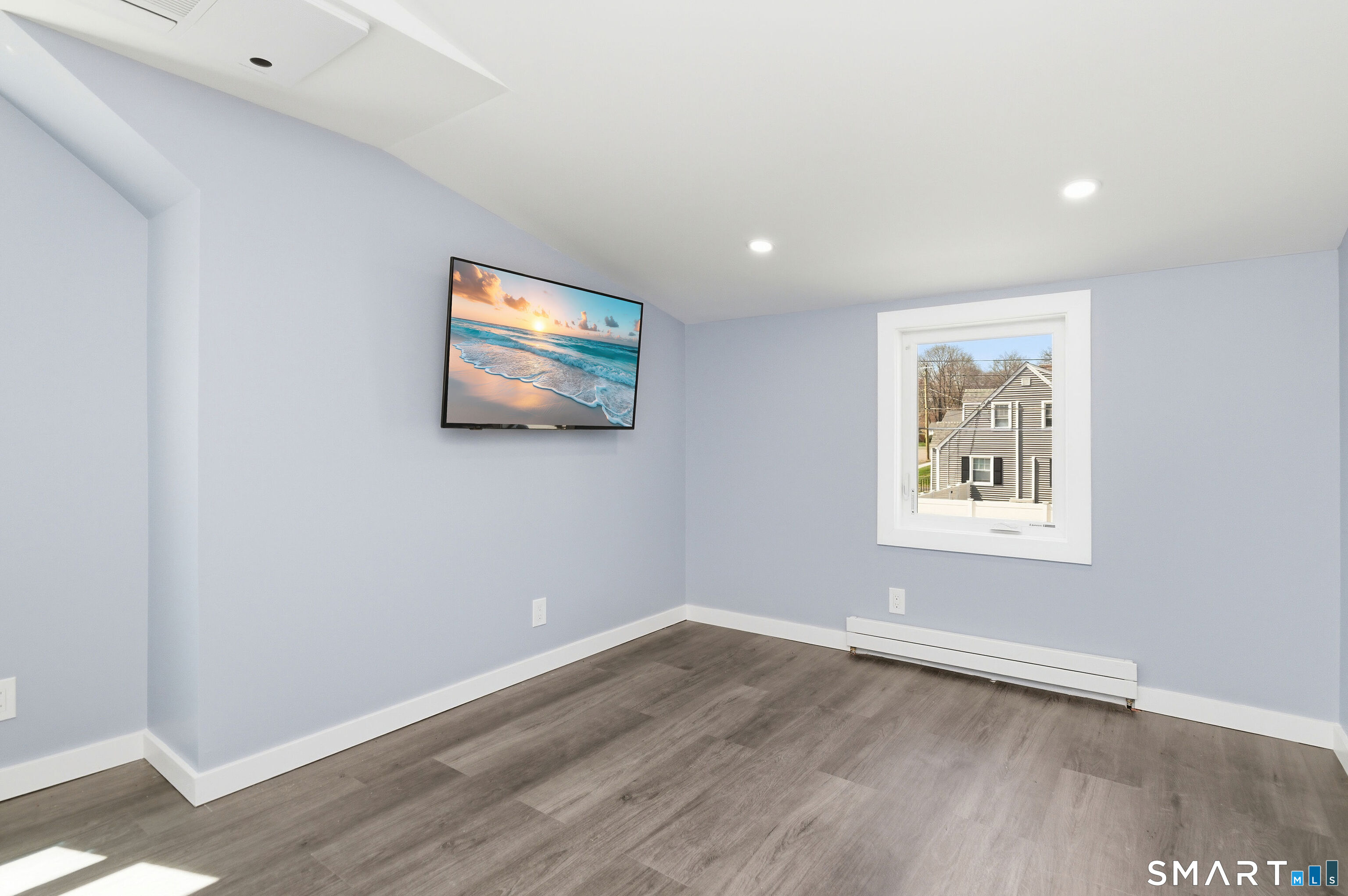 21 Deepwood Drive Manchester CT 06040