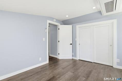 21 Deepwood Drive Manchester CT 06040