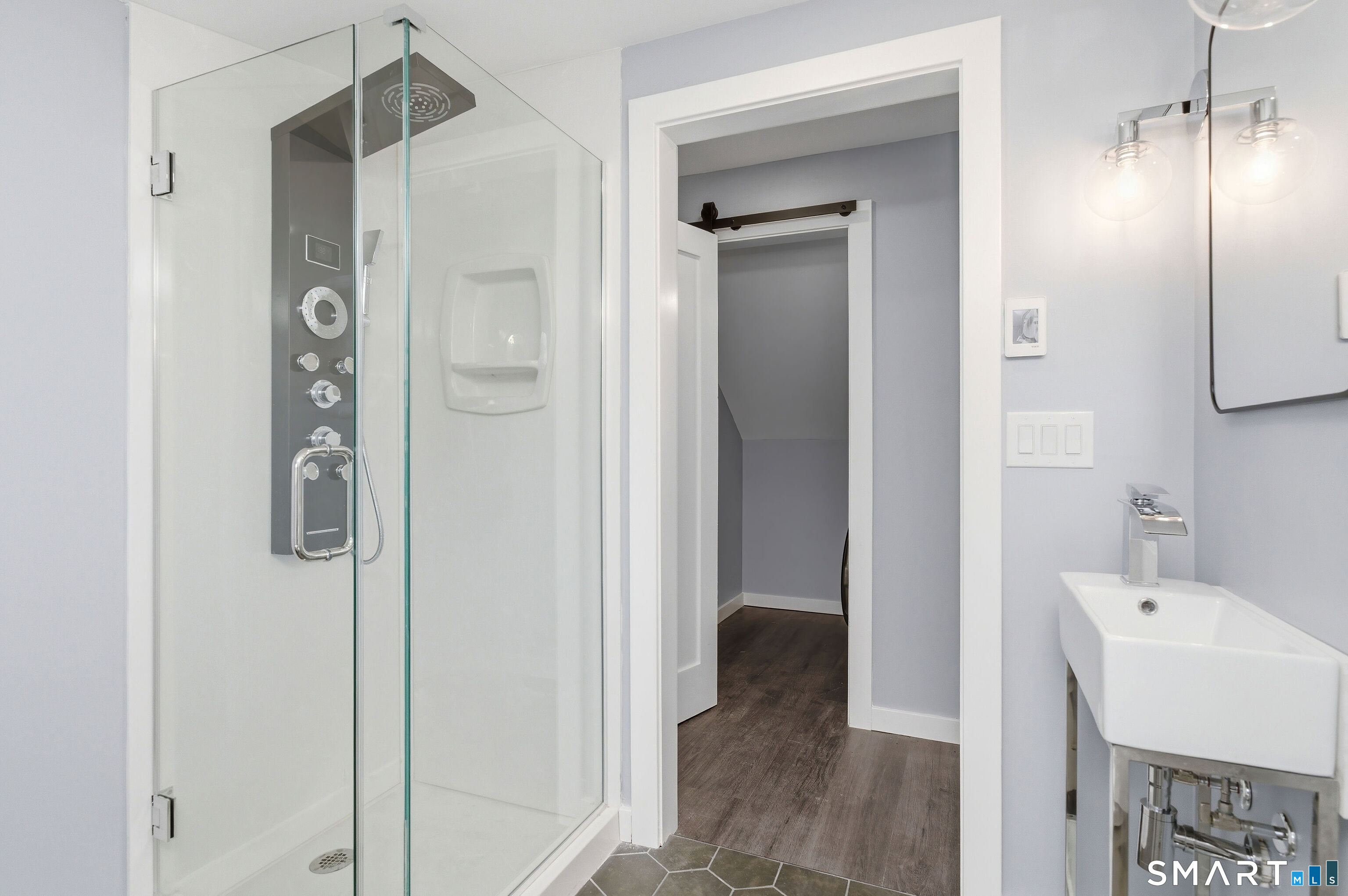 21 Deepwood Drive Manchester CT 06040