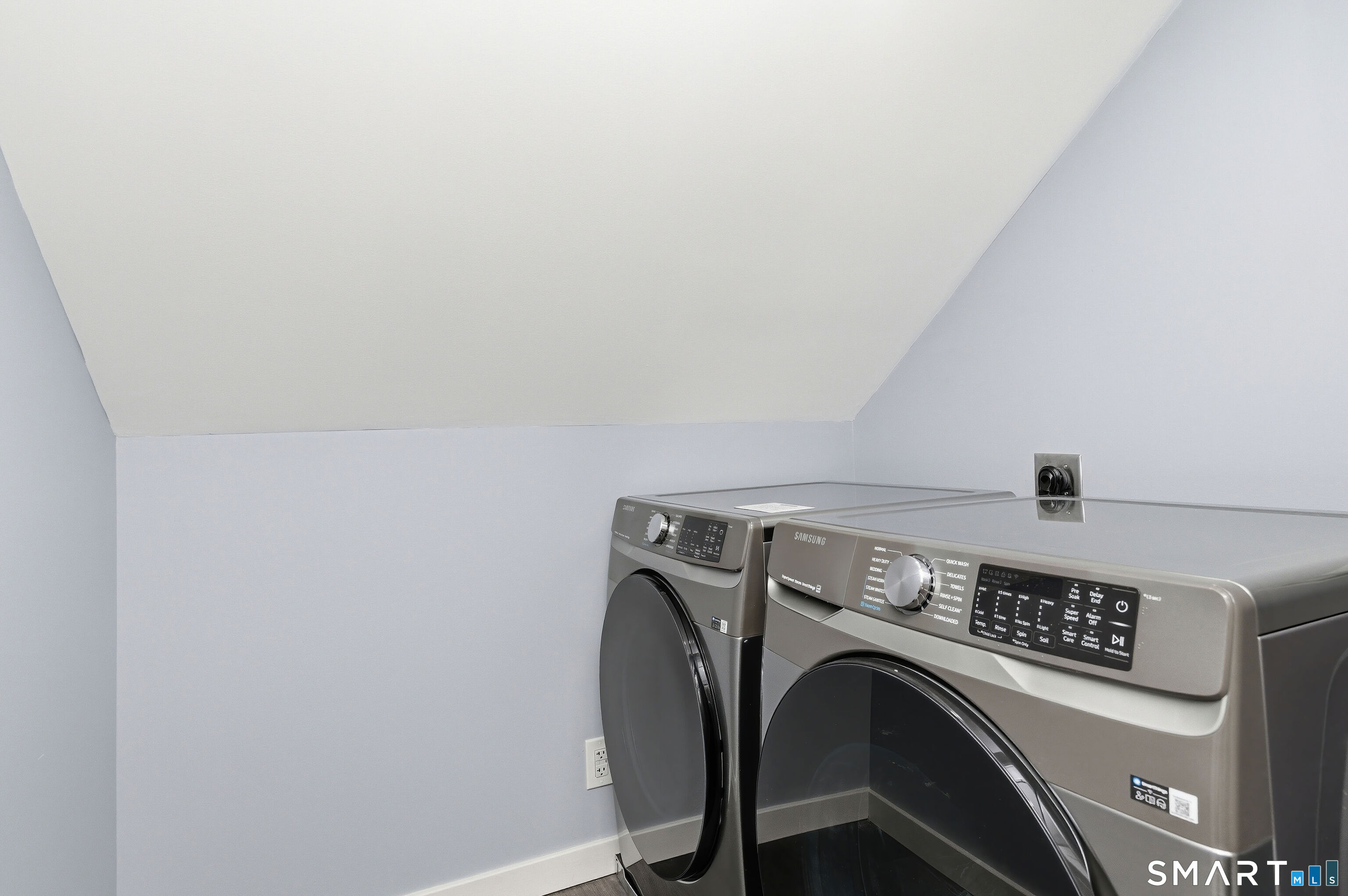 21 Deepwood Drive Manchester CT 06040