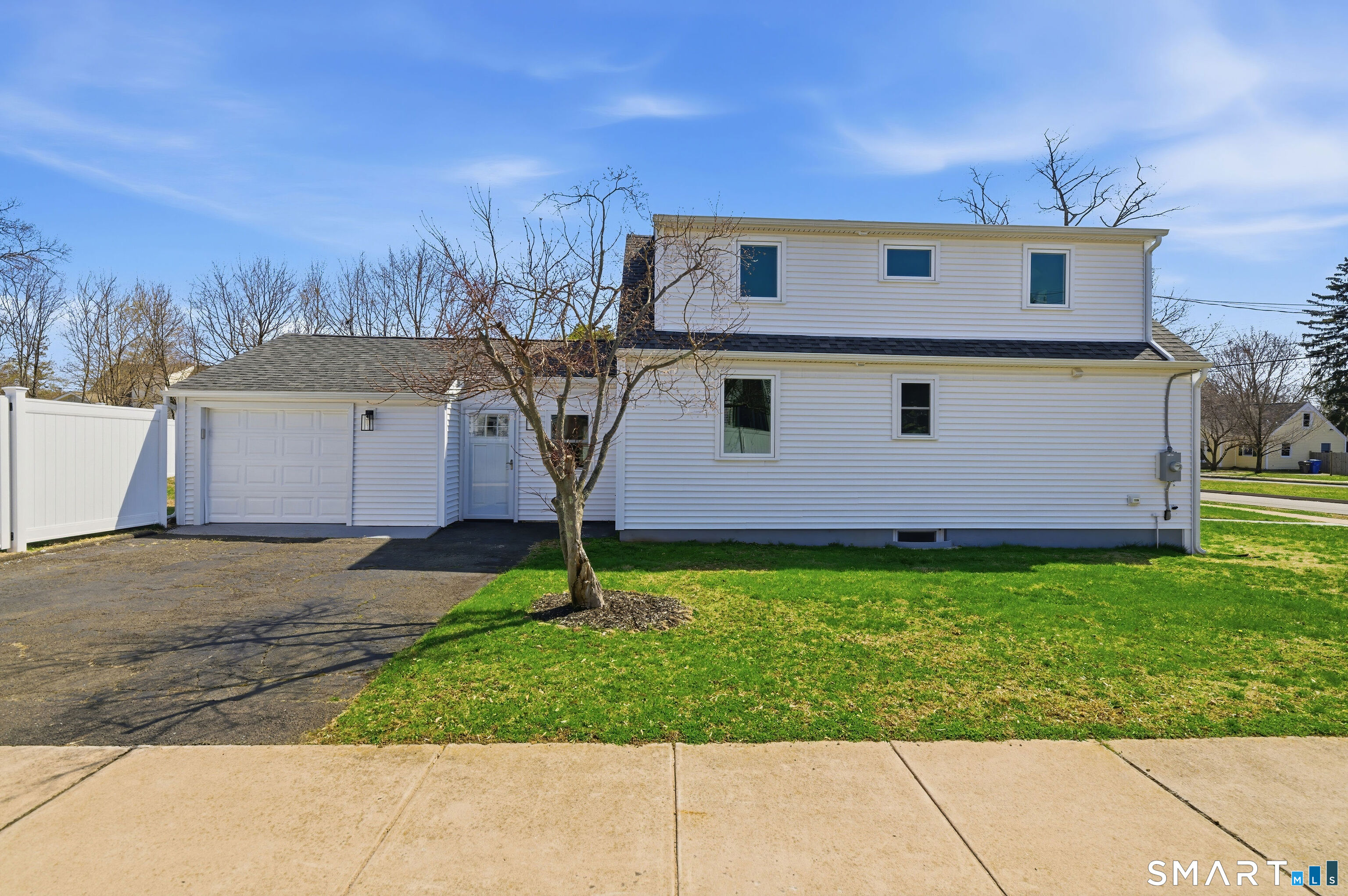 21 Deepwood Drive Manchester CT 06040