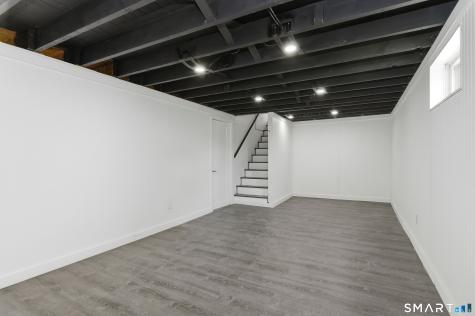 21 Deepwood Drive Manchester CT 06040