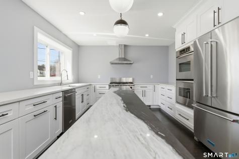 21 Deepwood Drive Manchester CT 06040