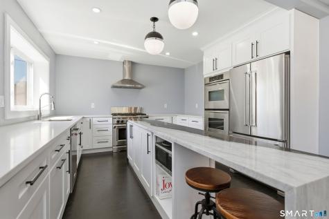 21 Deepwood Drive Manchester CT 06040