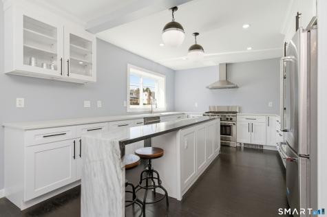 21 Deepwood Drive Manchester CT 06040
