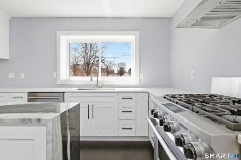 21 Deepwood Drive Manchester CT 06040