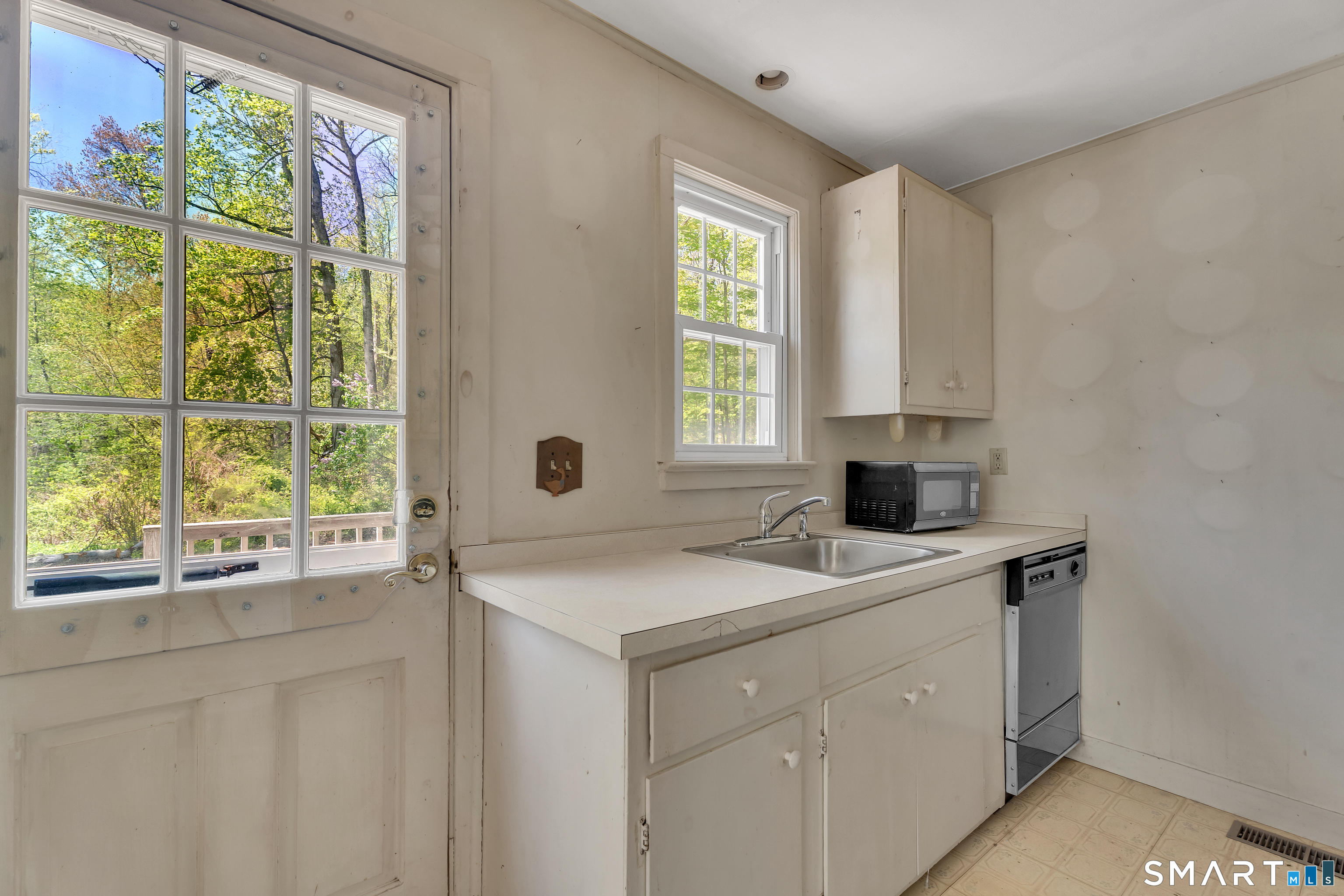 89 Lighthouse Road Woodbury CT 06798