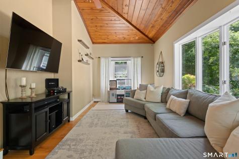 47 Middlebury Terrace Middlebury CT 06762
