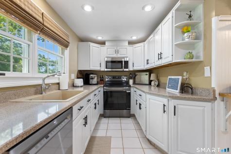 47 Middlebury Terrace Middlebury CT 06762