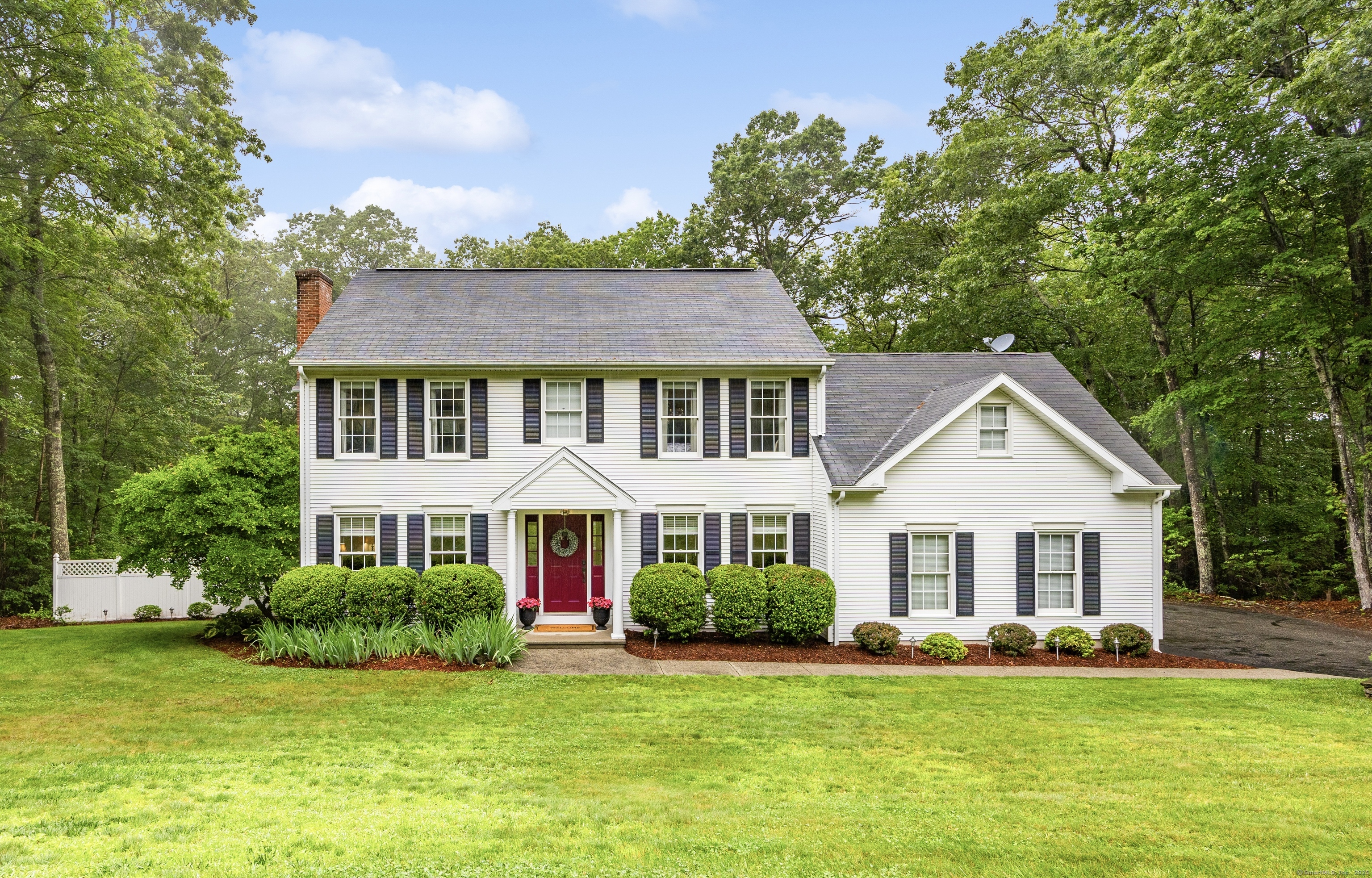 5 Goldfinch Terrace East Lyme CT 06333