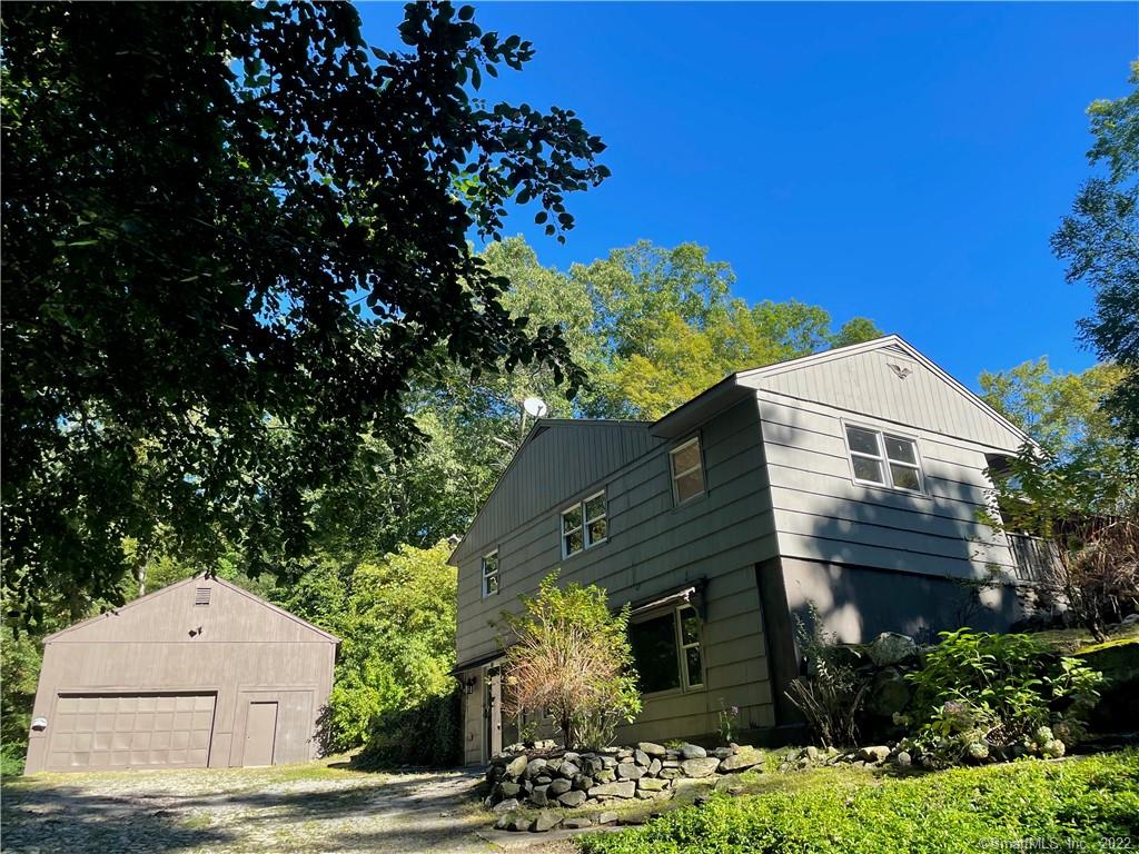 10 Sentry Hill Road Roxbury CT 06783
