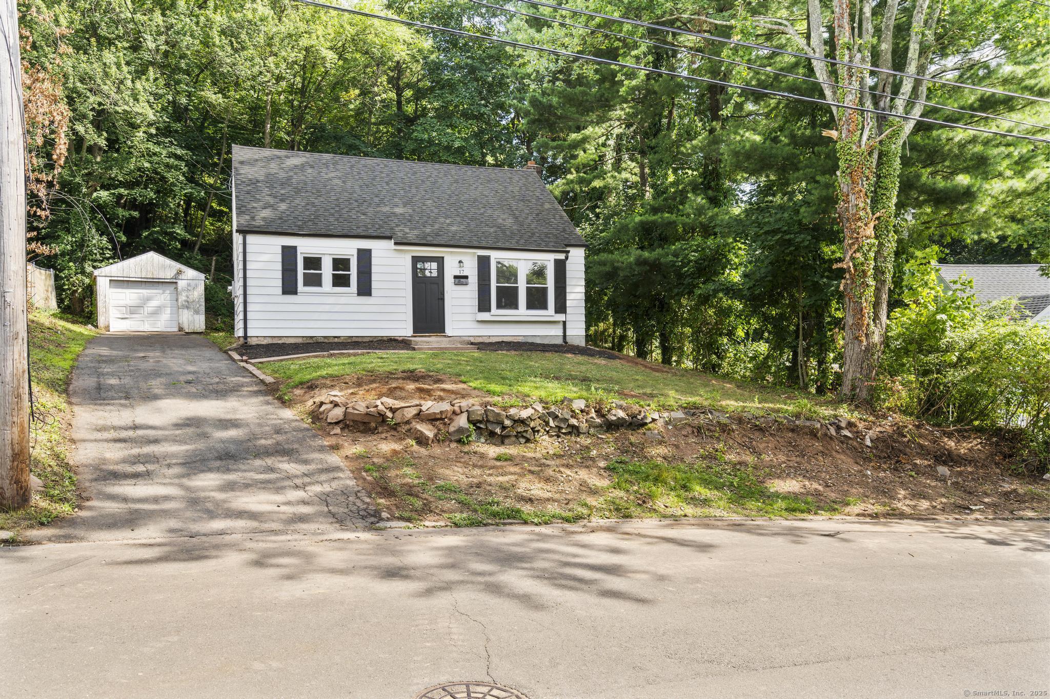 17 Norwood Road New Haven CT 06513