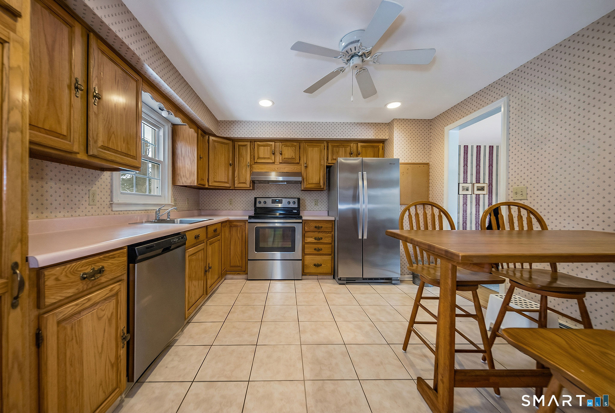 162 Yankee Peddler Path Madison CT 06443