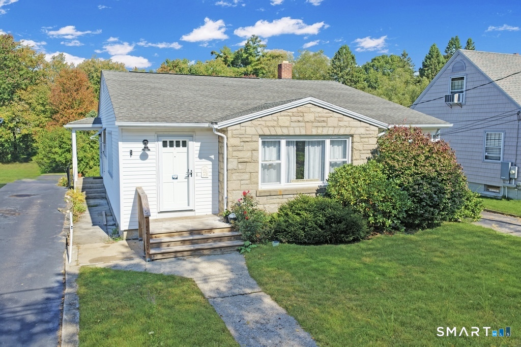 25 Rossi Avenue Stonington CT 06379