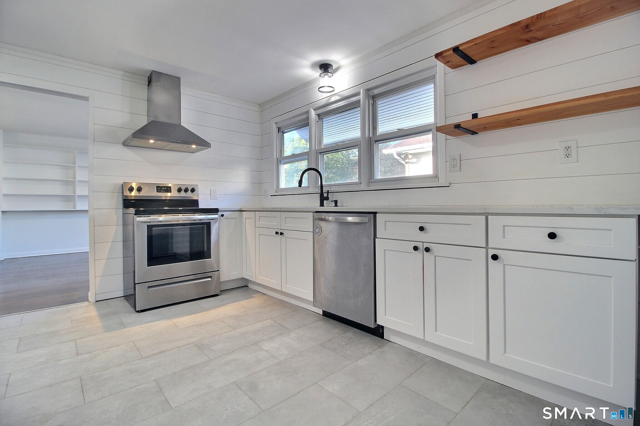 25 Rossi Avenue Stonington CT 06379