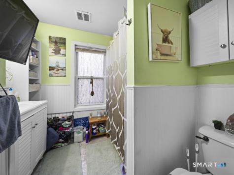 182 Broad Street Norwich CT 06360