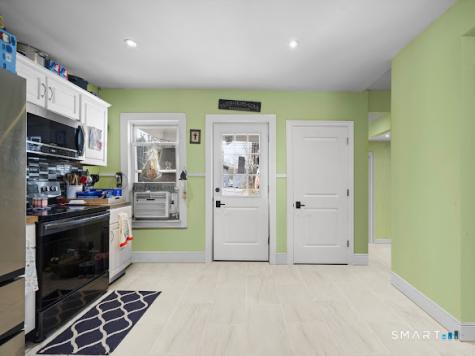 182 Broad Street Norwich CT 06360