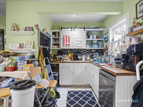 182 Broad Street Norwich CT 06360