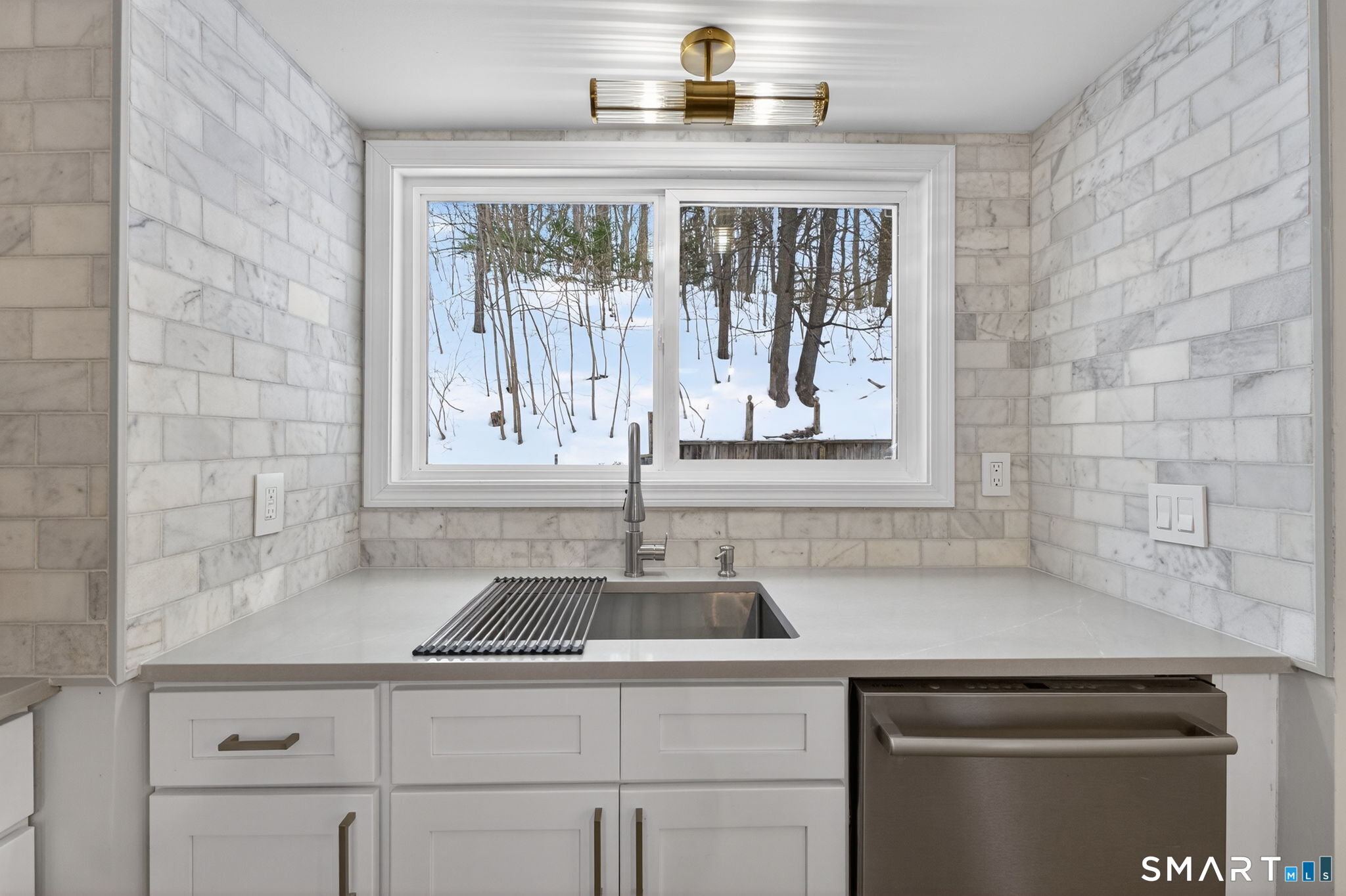 87 West Street Manchester CT 06040