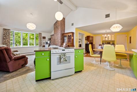 19 Tanglewood Road Farmington CT 06032