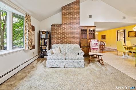 19 Tanglewood Road Farmington CT 06032