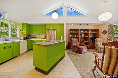 19 Tanglewood Road Farmington CT 06032