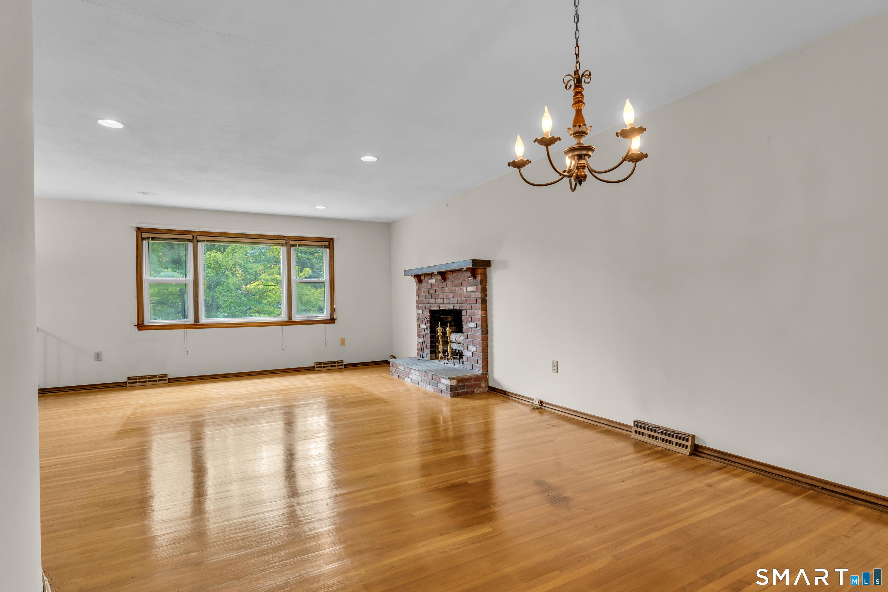 15 Driftwood Lane North Branford CT 06471