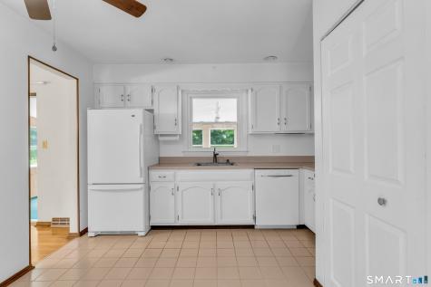 15 Driftwood Lane North Branford CT 06437